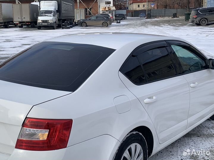 Skoda Octavia 1.6 AT, 2014, 215 000 км