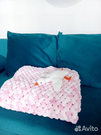 Плед детский из плюшевой пряжи