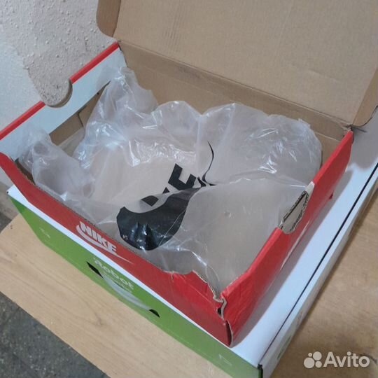 Коробка nike для обуви