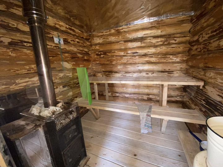 Дом 24 м² на участке 5,3 сот.