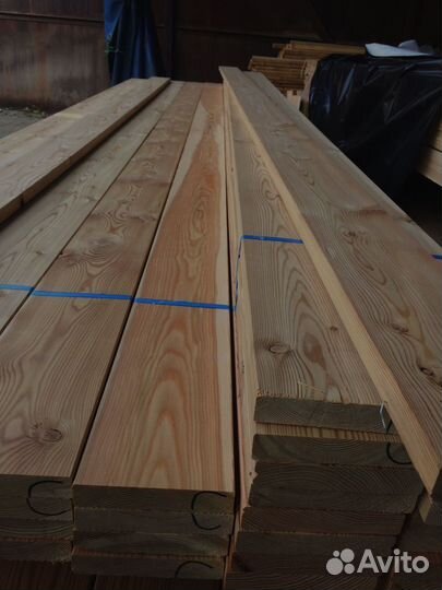 Доски лиственницы 55x145 мм, высокая прочность и долговечность