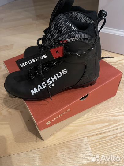 Лыжные ботинки 38 NNN