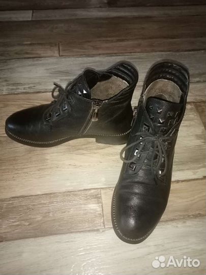 Ботинки женские