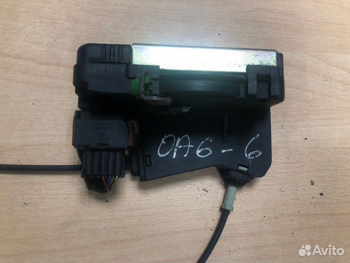 Замок двери передний левый Opel Astra G 2001