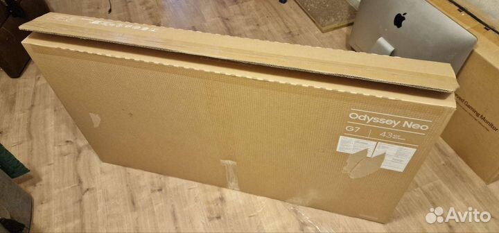 Samsung odissey NEO G7 43