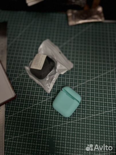 Чехол для наушников airpods 2