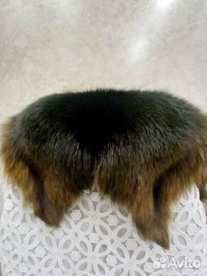 Меховой воротник крашенный песец