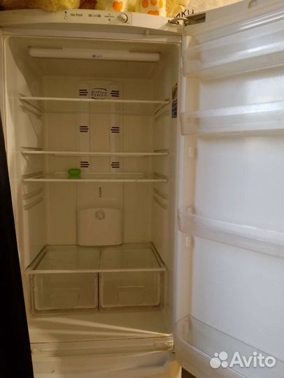 Холодильник на запчасти