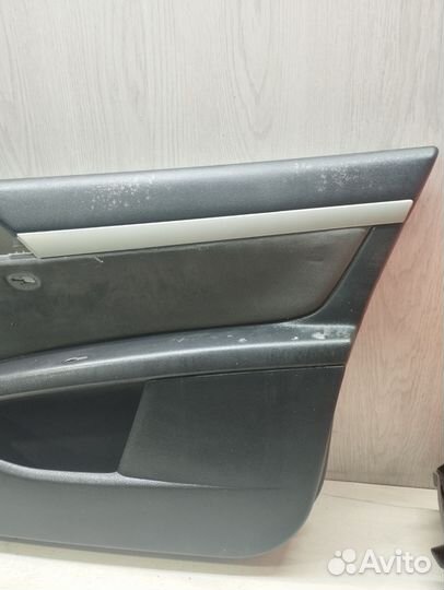 Дверная карта передняя правая Peugeot 407