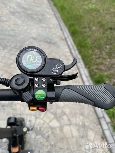 Мощный электросамокат ultron t11 v5