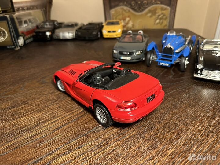 1:18 Bugatti, Ford Thunderbird, Dodge, Morgan