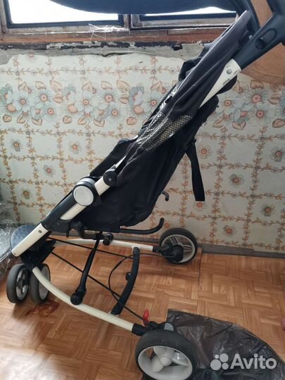 Прогулочная коляска petite star