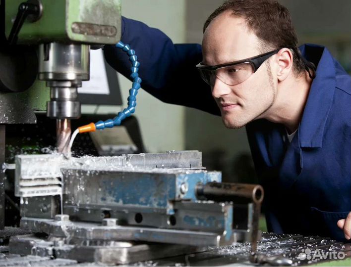 Токарь вахта с трех разовым питанием+проживание