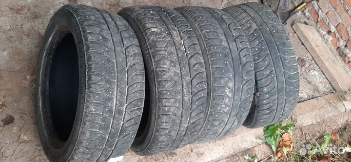 Bridgestone Ice Cruiser 7000 205/55 R16 91T