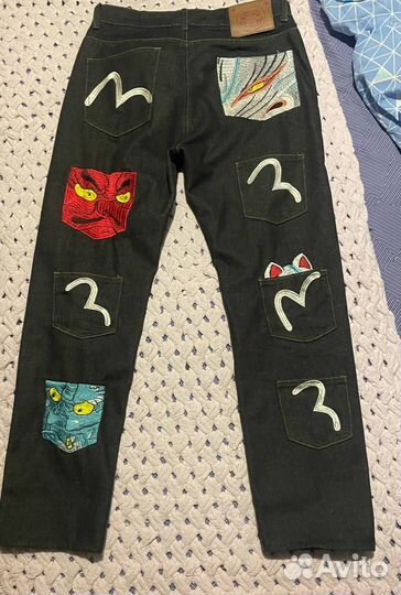 Джинсы evisu
