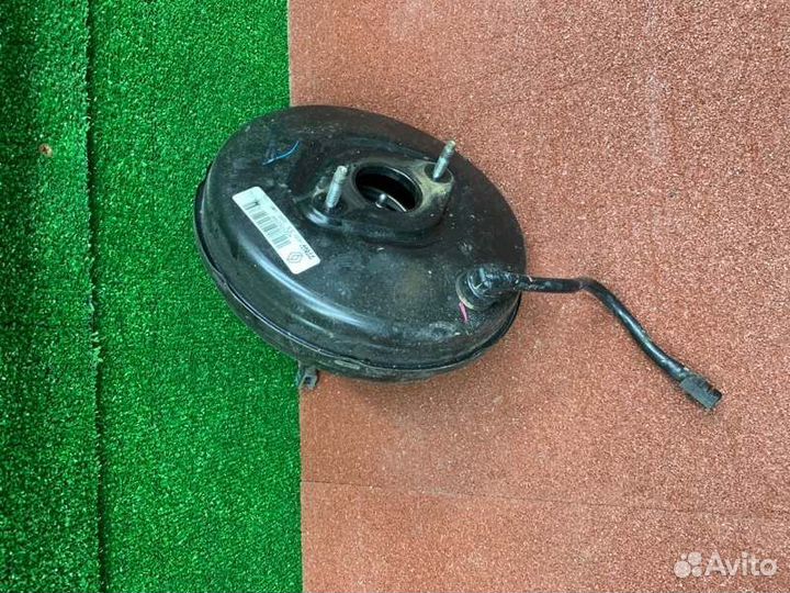 Вакуумный усилитель тормозов Renault Logan 2 L8