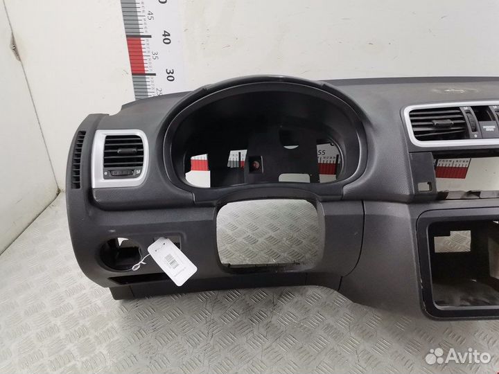 Торпедо (панель передняя) для Skoda Fabia 2 (5J)