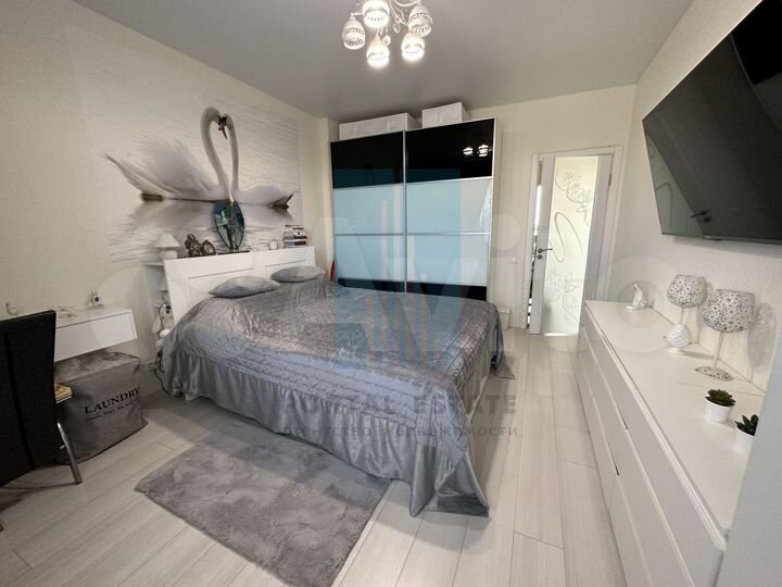 2-к. квартира, 60 м², 12/18 эт.