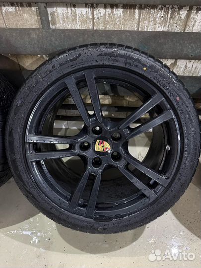 Комплект оригинальных колес porche panamera turbo