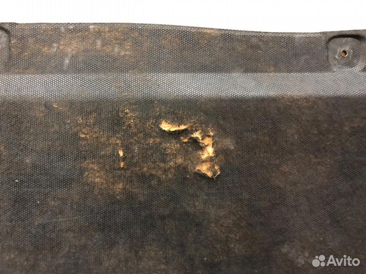 Шумоизоляция капота toyota Land Cruiser (150) Prad