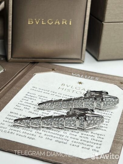 Серьги bvlgari Serpenti белое золото 750