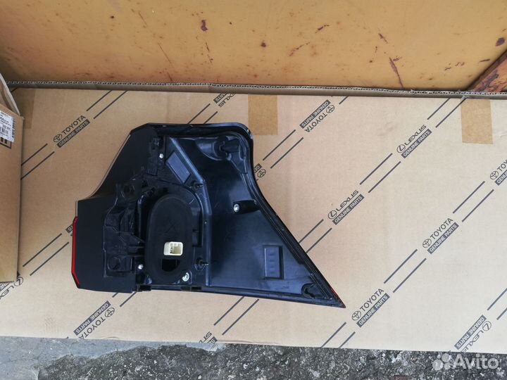 Фонарь задний левый lexus LX570/450D