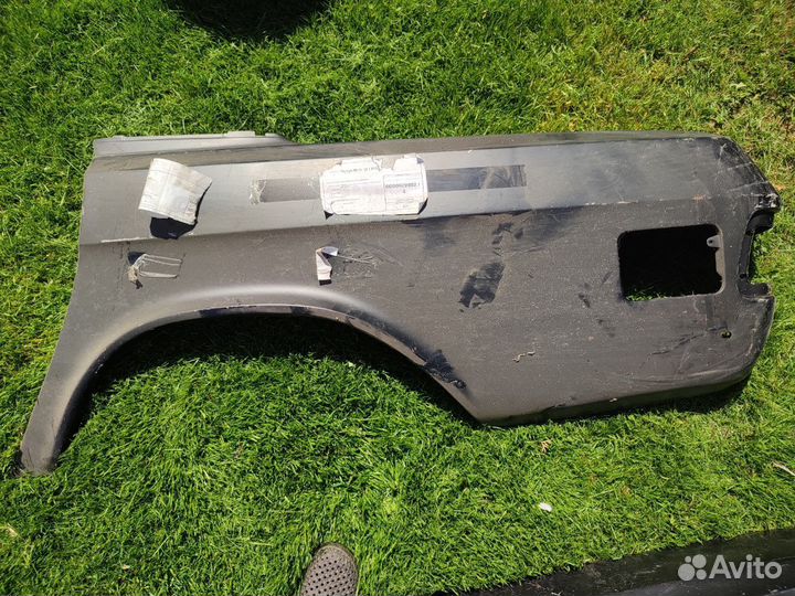 Заднее левое крыло газ 3102