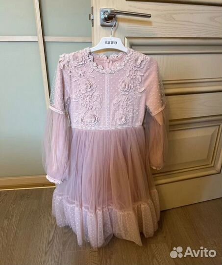 Платье нарядное на девочку 128