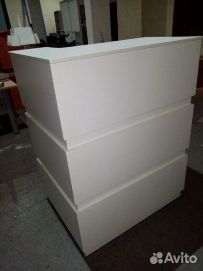 Угловая стойка ресепшн, новая