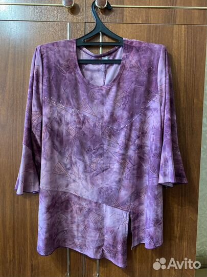 Костюмы женские