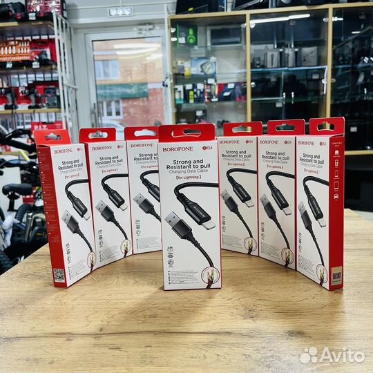 Кабель USB на Lightning Borofone BX54