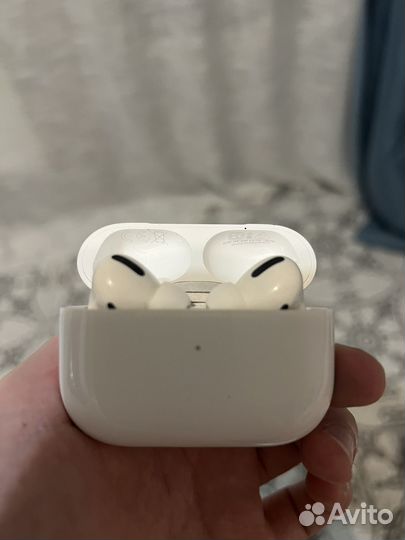 Наушники Airpods pro
