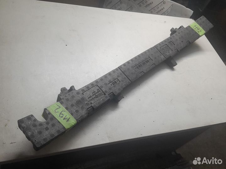 Абсорбер бампера вспененный наполнитель Audi Q3 I