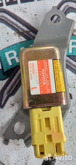 Датчик AIR BAG Тойота Хариер Lexus RX 300/330/350