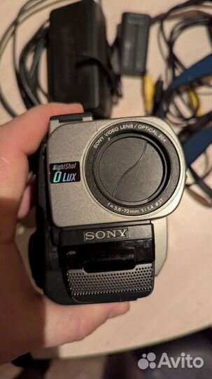 Видеокамера Sony handycam CCD-TRV48e