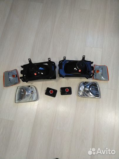 Фары на Volkswagen Transporter. Caravelle Т4