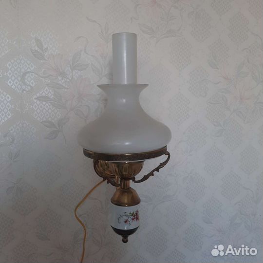 Светильник старинный настенный