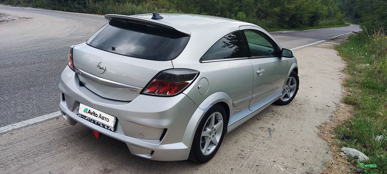 Opel Astra GTC: фото владельца
