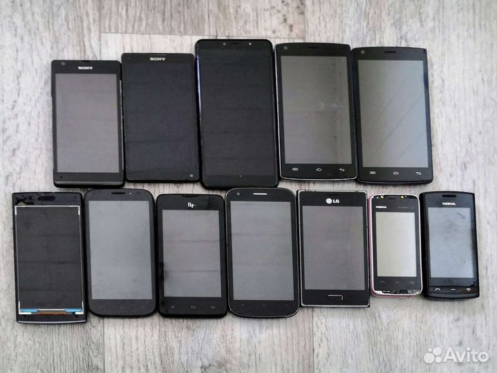 Смартфоны на запчасти или под восстановление