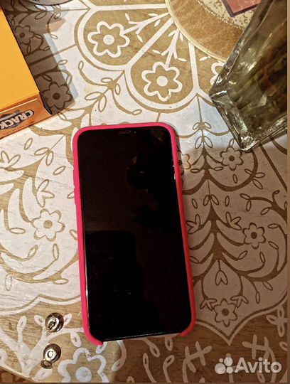 Телефон iPhoneX