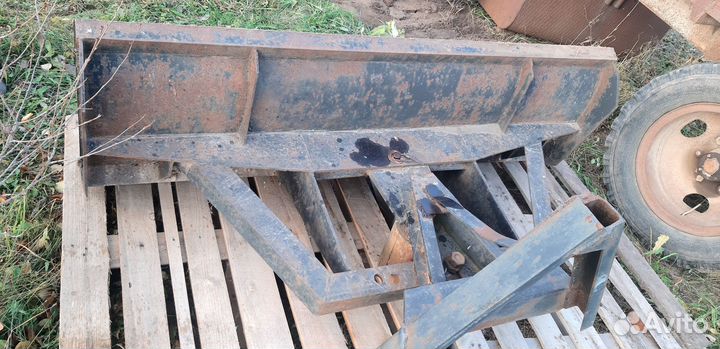 Лопата на трактор