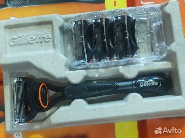 Станок Gillette Fusion5+4 кассеты, оригинал