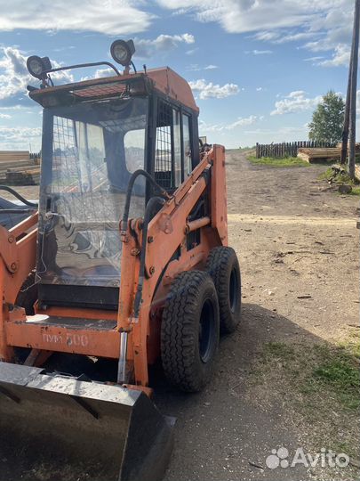 Мини-погрузчик Уралвагонзавод ПУМ-500, 2004