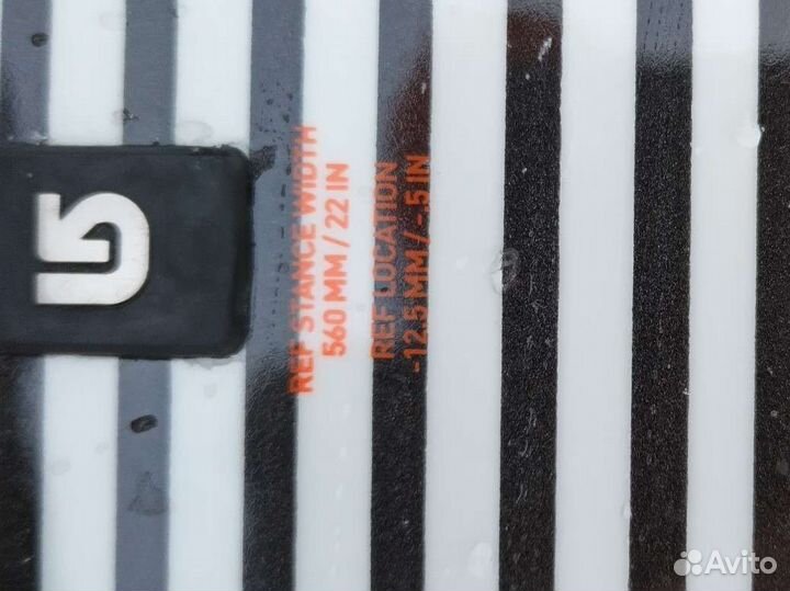 Сноуборд Burton с креплениями NOW