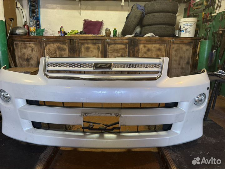 Бампер передний Toyota noah