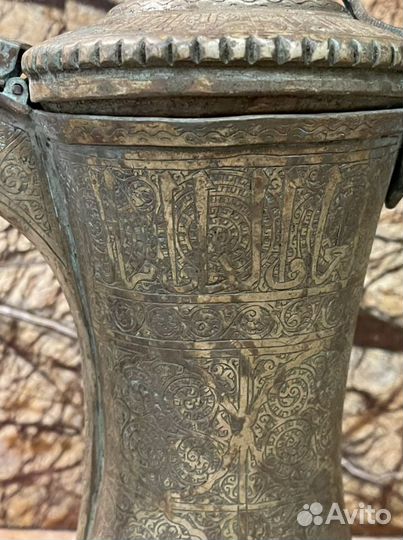 Старинный кумган. Восток