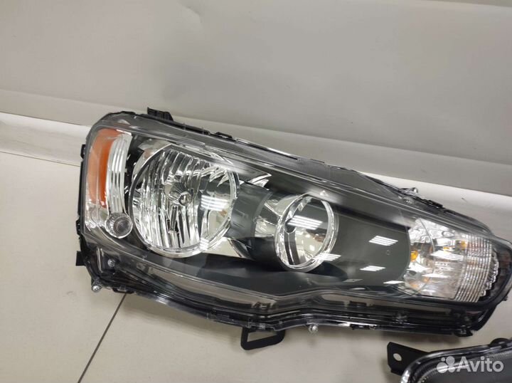 Фара правая фара левая Mitsubishi Lancer 10 Лансер