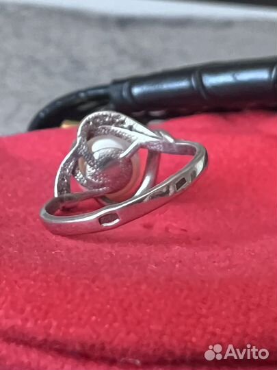 Кольцо с жемчугом