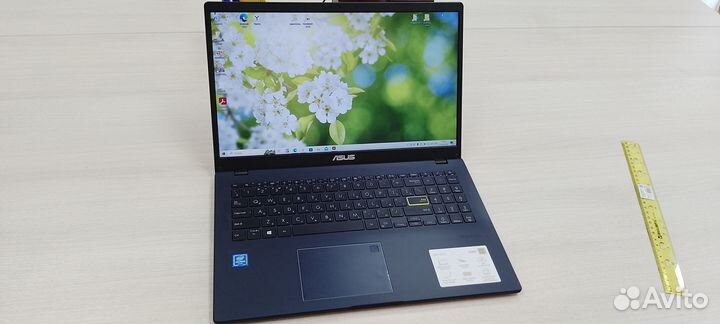 Ноутбук Asus в отличном состоянии