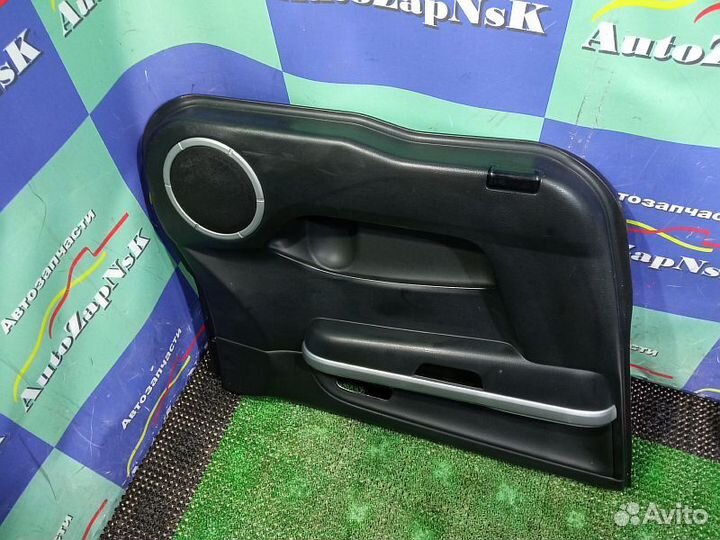 Обшивка двери передней левой Suzuki Grand Vitara